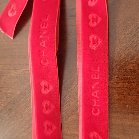 Chanel Red Velvet Ribbon - Picture 2 of 2